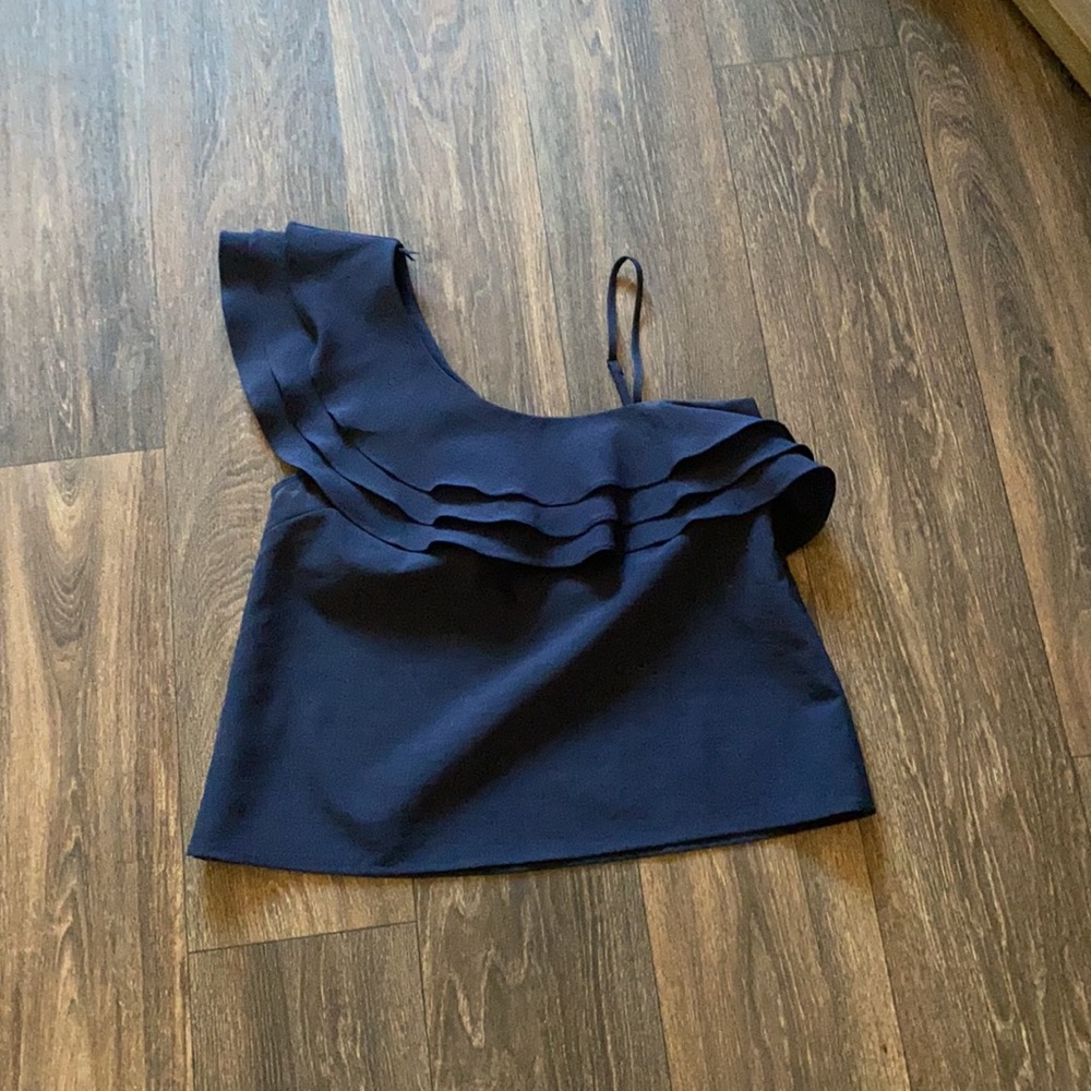 J.O.A Ruffle Top - Picture 2 of 7